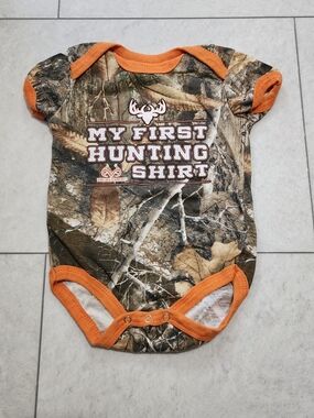 Realtree Camo My First Hunting Shirt Orange One-Piece Bodysuit Deer 3/6m